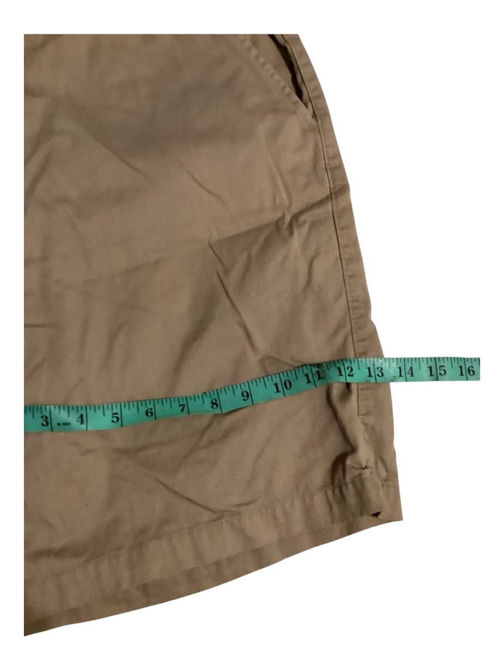 Geoffrey Beene Men's Tan Flat-Front Shorts - Picture 10 of 11